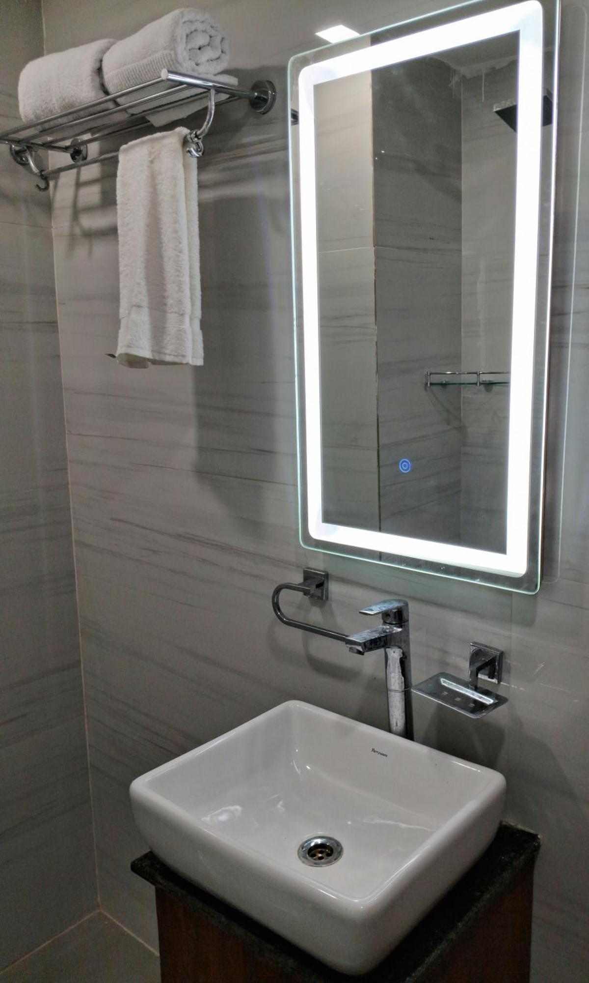 Emerald Suites Greater Noida Camera foto