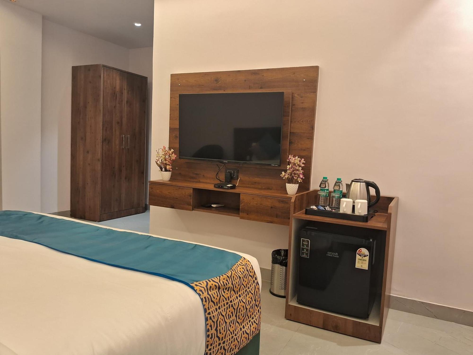 Emerald Suites Greater Noida Camera foto