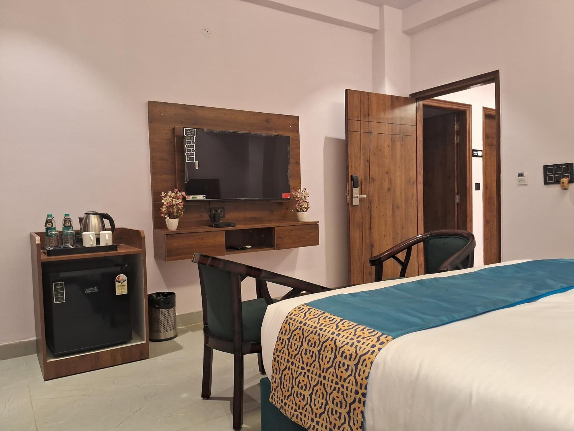Emerald Suites Greater Noida Camera foto